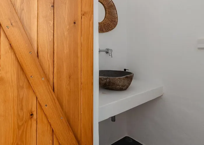 Kaya, Villa Plaka (Naxos)